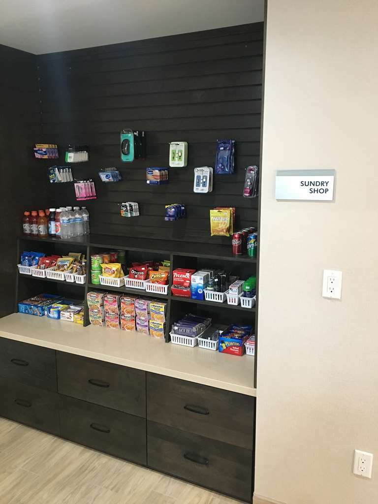 Western New & 3* Barstow